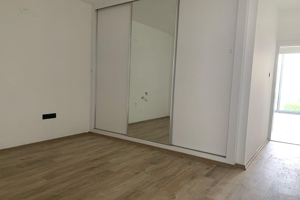 Купить апартаменты в центре Гирне
