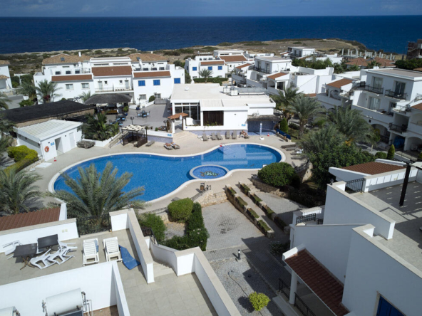 Уютная квартира с двумя спальнями в жилом комплексе Sea Magic