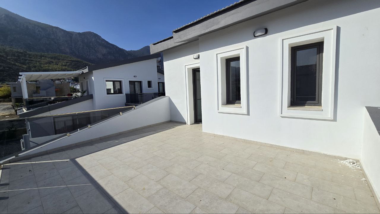 Новая 3+1 вилла в Лапте