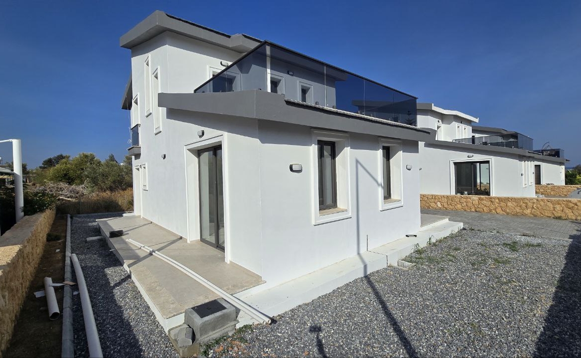 Новая 3+1 вилла в Лапте