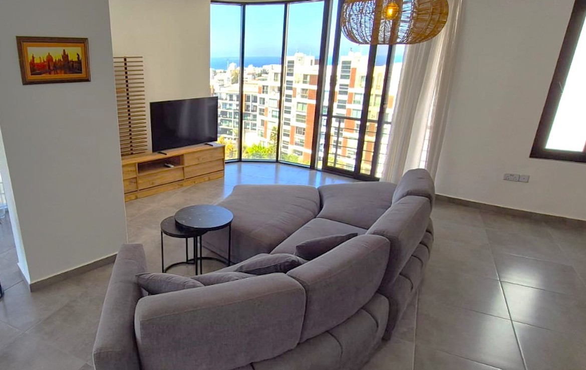 Квартира 3+1 в роскошном комплексе CC Towers в центре Гирне