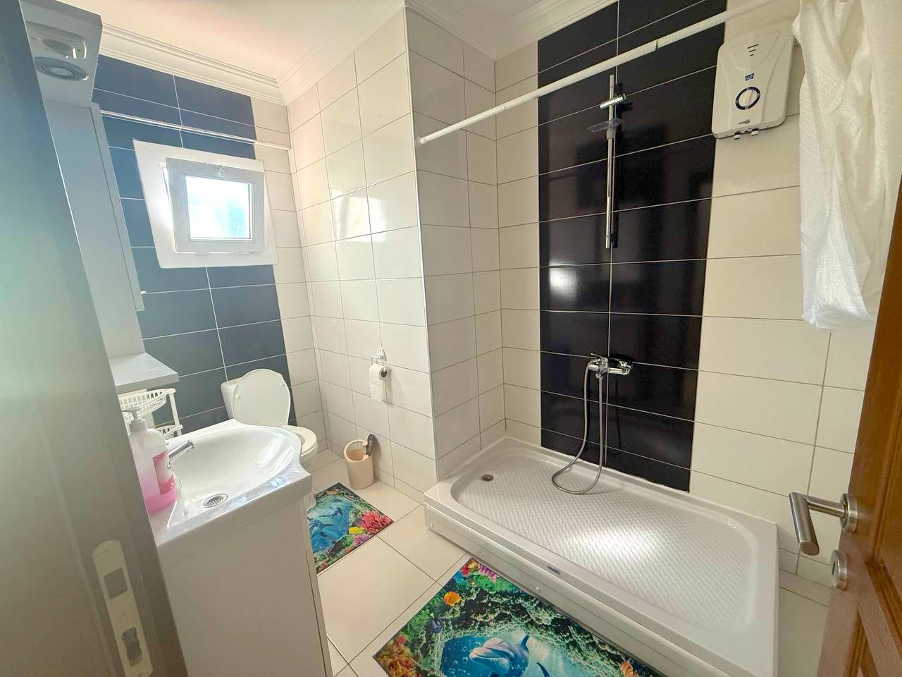 Аренда просторной виллы 4+1 в Алсанджаке