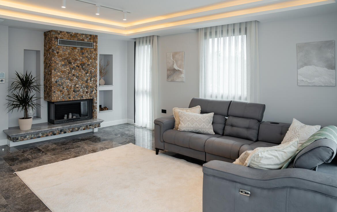 Проект JALISU (или OLIVE GARDEN) расположен в спокойном, уютном и живописном месте, Северного Кипра, посреди оливковых деревьев, всего в 500 метрах от моря, в городке под названием Лапта. 