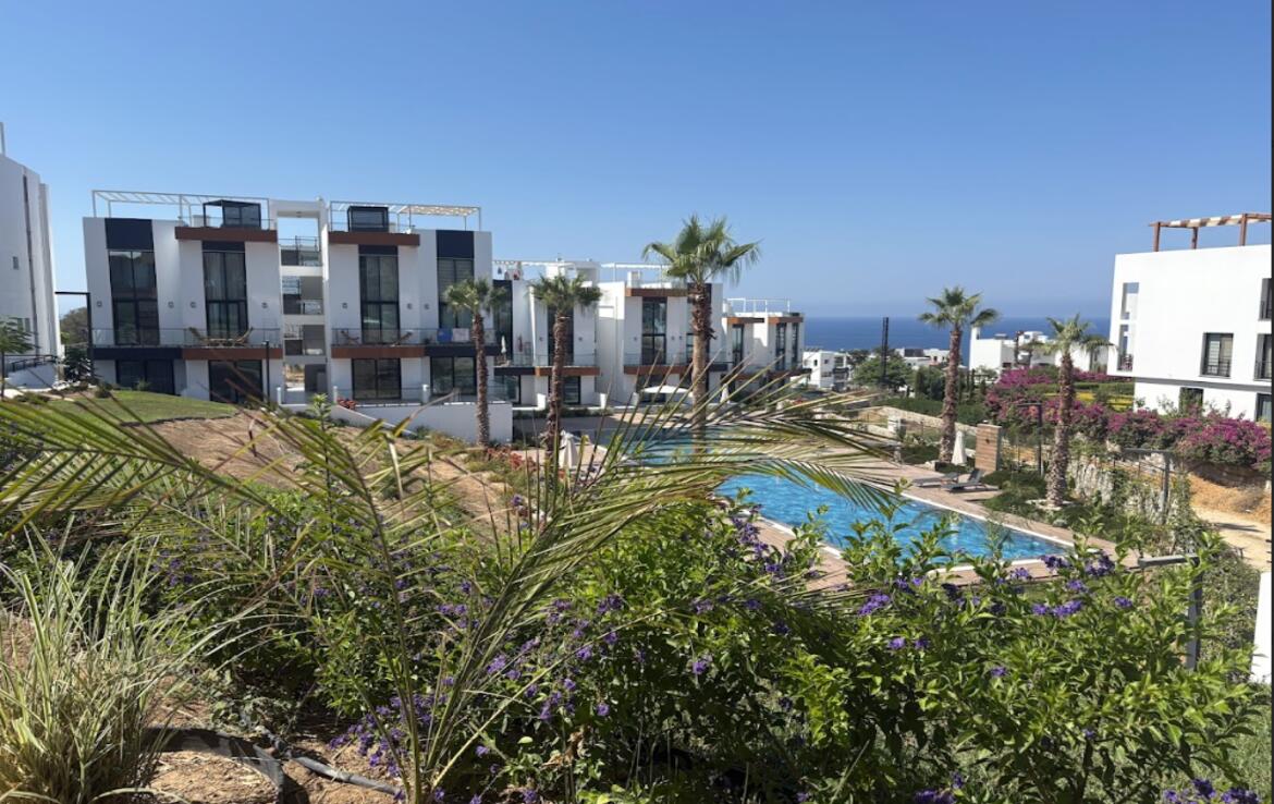 Апартаменты в комплексе Lanai Homes возле моря