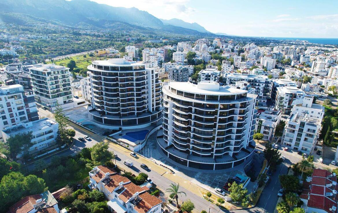 Однокомнатная квартира с видом на море и горы в CC Towers