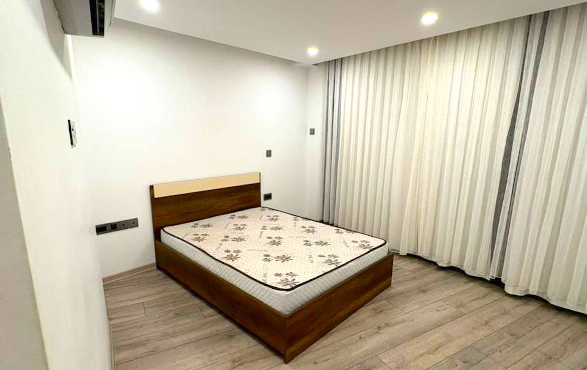 В аренду 2+1 в центре Гирне с мебелью